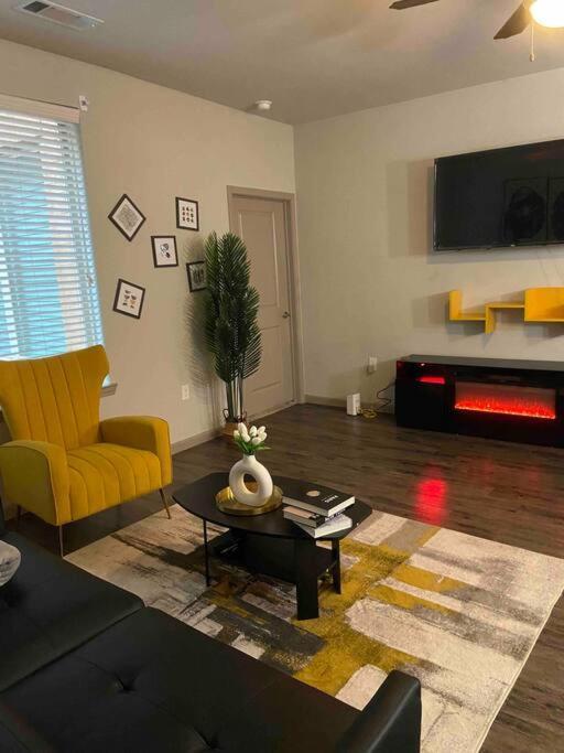 Downtown Luxury With Free Parking Space * Oklahoma City